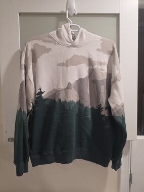 Soft Essentials Hoodie *Side Seam Pockets*